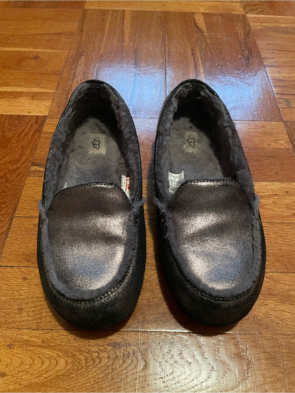 UGG Woman’s Bronze Shearling-Lined Slip-On Loafers Size 7